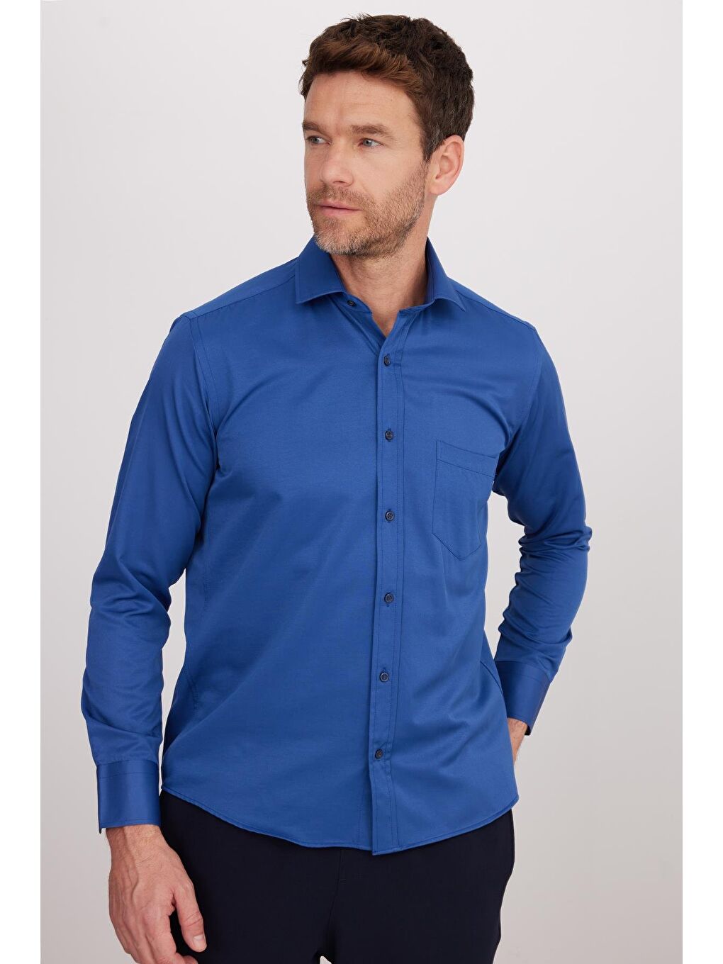Erkek Regular Fit Klasik Kesim Pamuklu Düz İndigo Gömlek