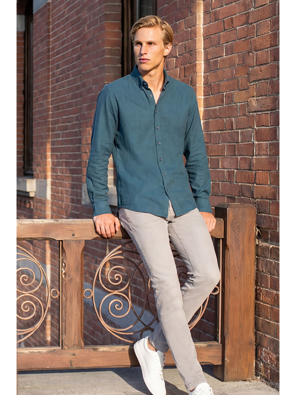 Erkek Koyu Petrol %100 Pamuk Oxford Slim Fit Dar Kesim Düğmeli Yaka Flamlı Gömlek-3