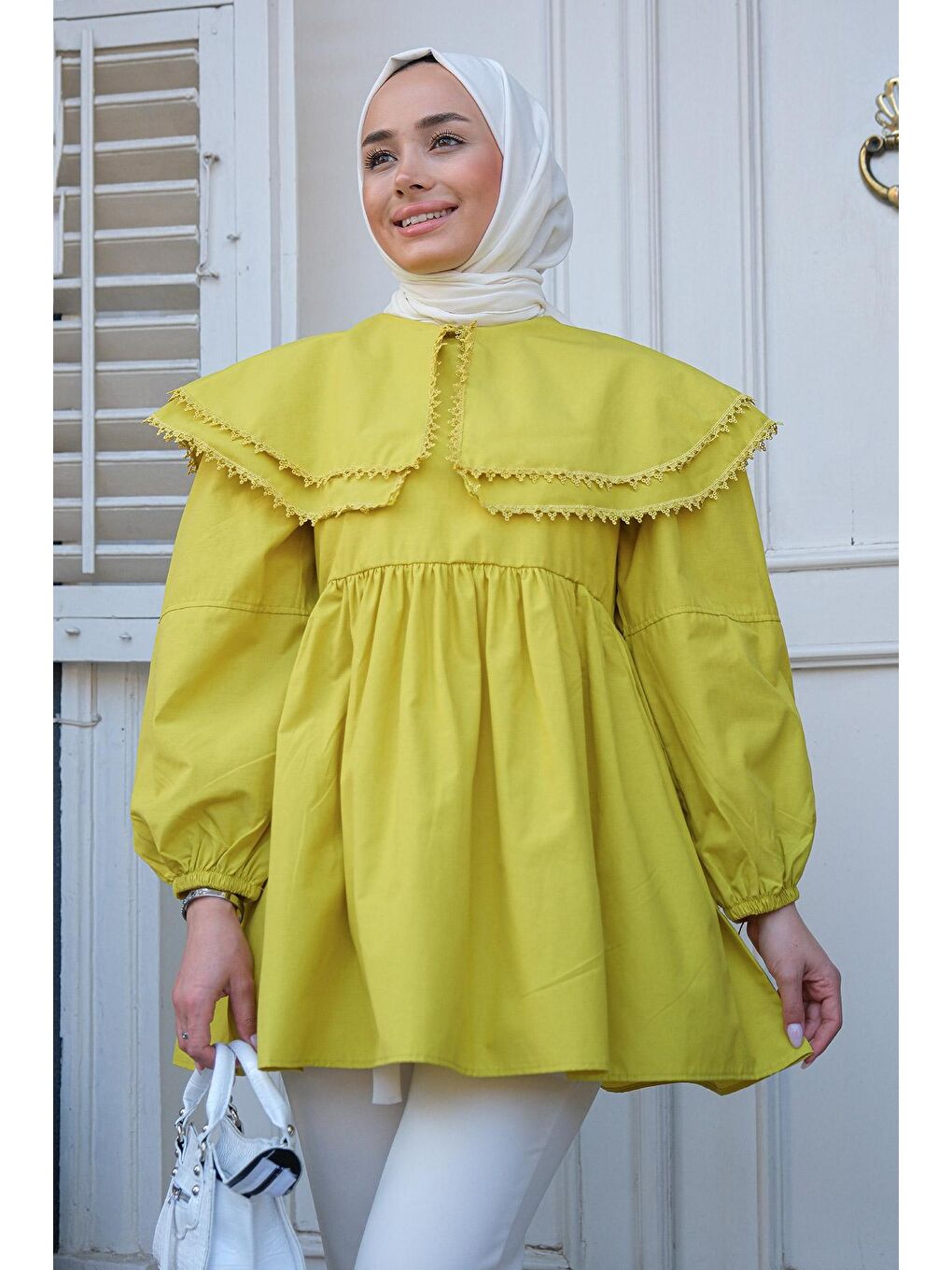 Yakası Nakış Detaylı Gömlek  Yağ Yeşil