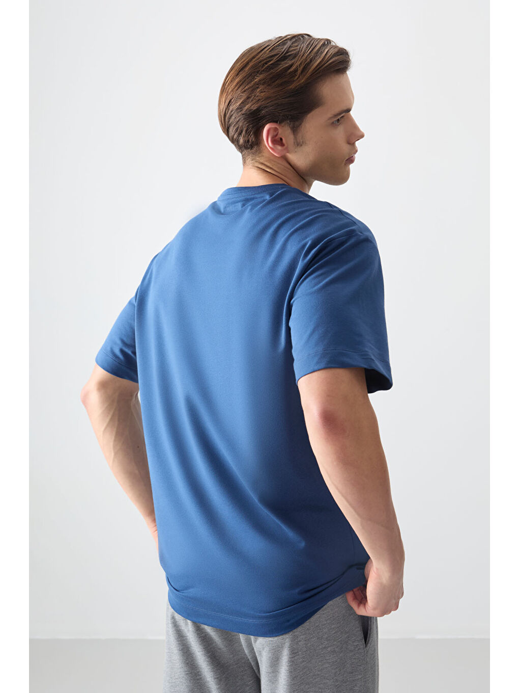 Mavi Pamuklu Kalın Yumuşak Dokulu Oversize Fit Baskılı Erkek Tişört - 88376-4