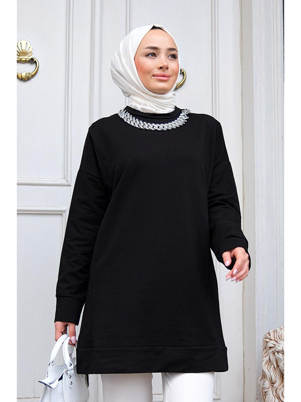 Bisiklet Yaka Kolyeli Tunik Siyah-4