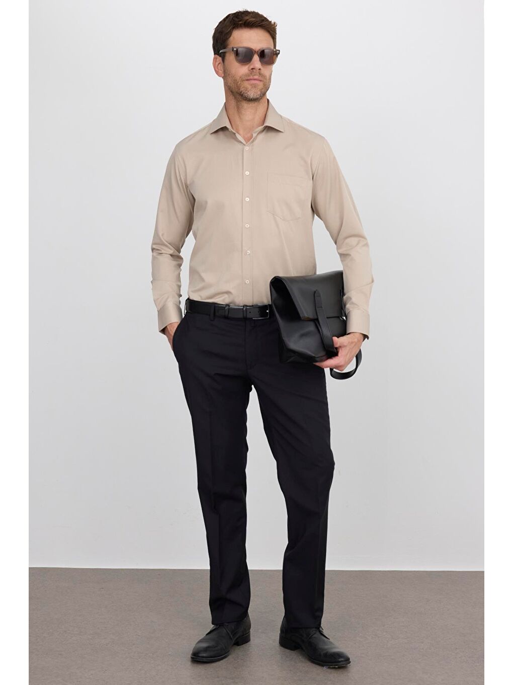 Erkek Regular Fit Klasik Kesim Pamuklu Düz Bej Gömlek-3