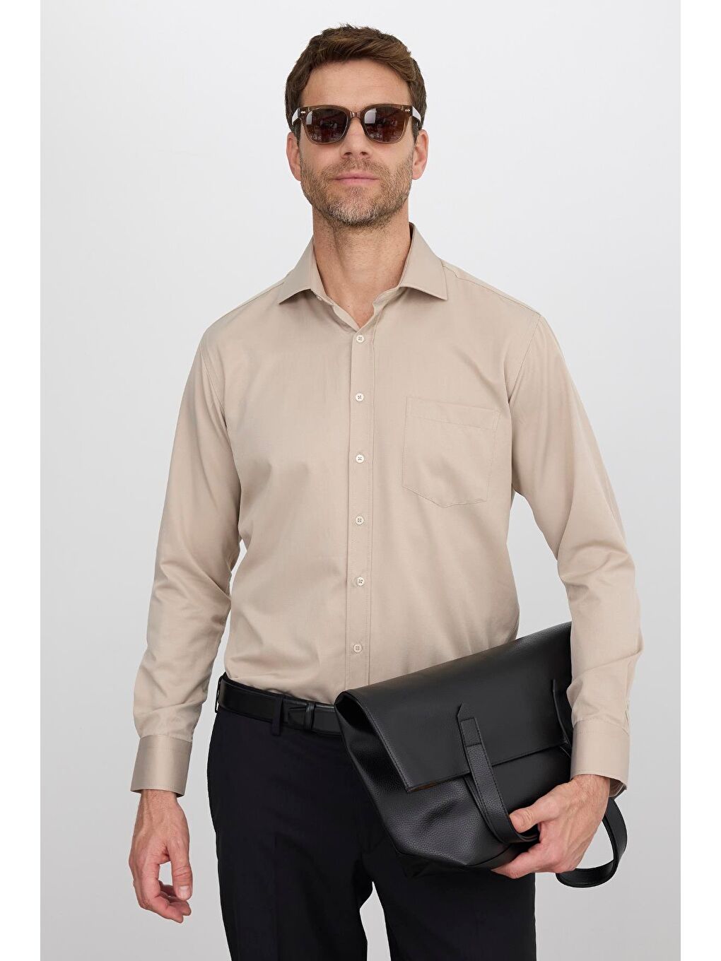 Erkek Regular Fit Klasik Kesim Pamuklu Düz Bej Gömlek-4