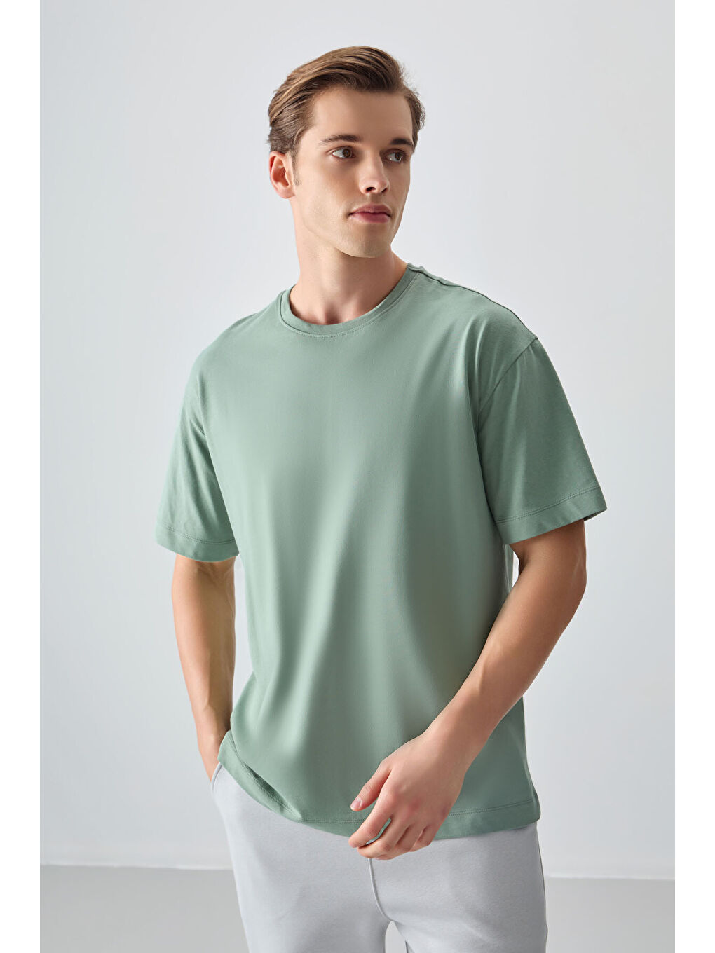 Açık Yeşil %100 Pamuk Kalın Yumuşak Dokulu Oversize Fit Basic Erkek Tişört -88353