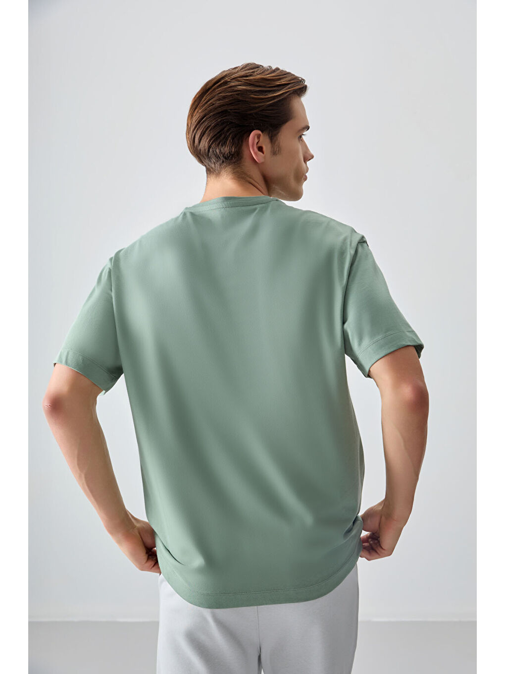 Açık Yeşil %100 Pamuk Kalın Yumuşak Dokulu Oversize Fit Basic Erkek Tişört -88353-4