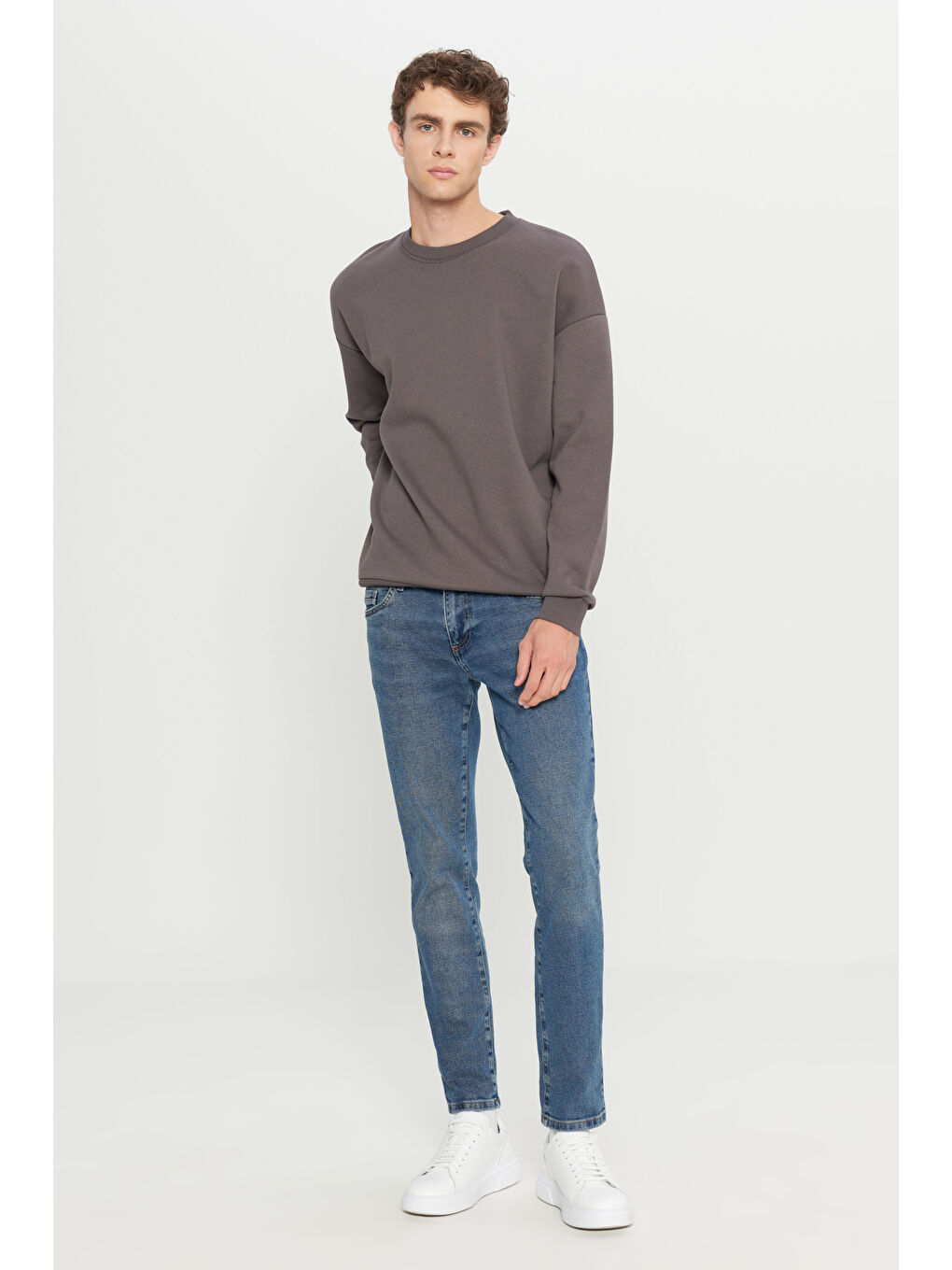 Erkek Koyu Gri Oversize Fit Bol Kesim Pamuklu İçi Polarlı Bisiklet Yaka Sweatshirt-1