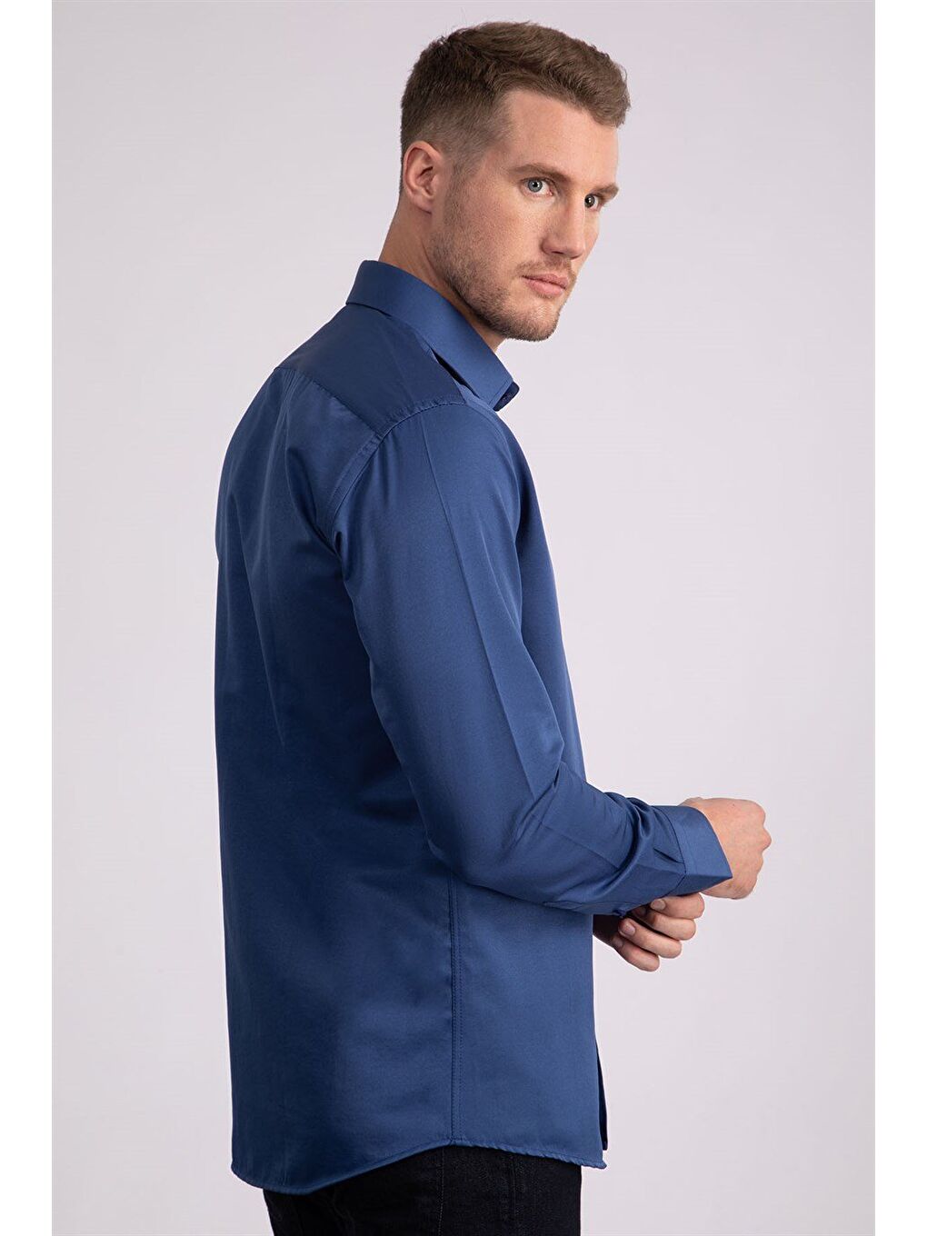Erkek Modern Slim Fit Düz Saten Pamuklu İndigo Gömlek-3