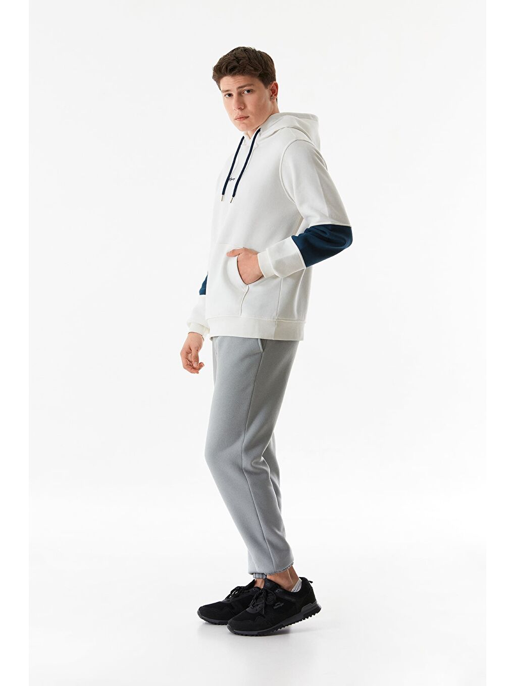 Ekru Yazı Baskılı Kanguru Cepli Kapüşonlu Erkek Hoodie-3