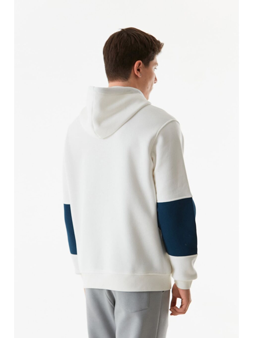 Ekru Yazı Baskılı Kanguru Cepli Kapüşonlu Erkek Hoodie-4