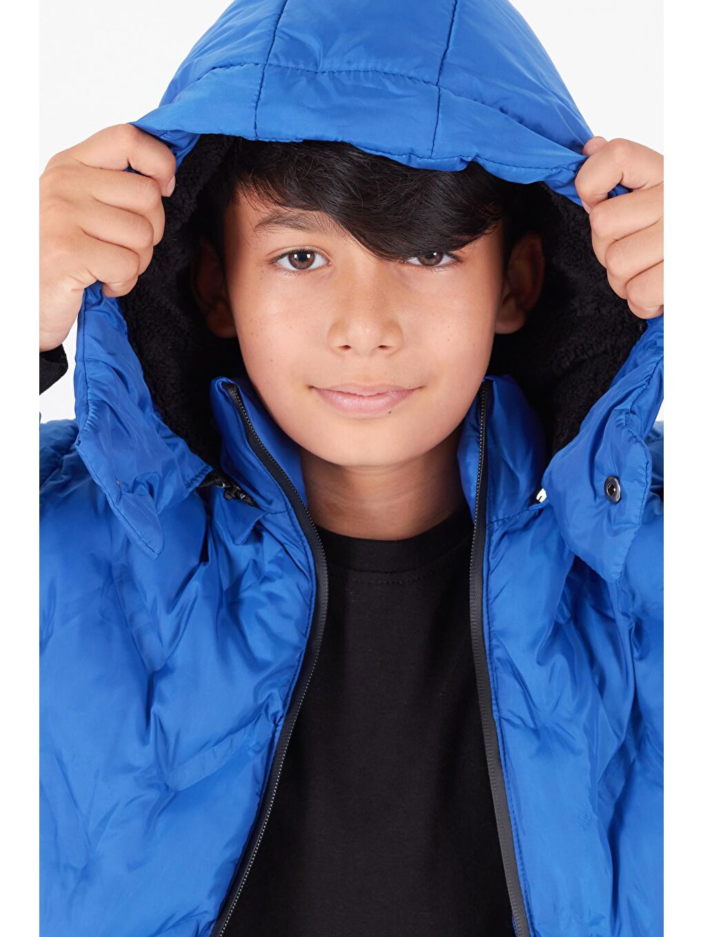 Mavi Erkek Çocuk Mont Çapraz Baskılı Kapüşonlu Şişme Mont 14539-3