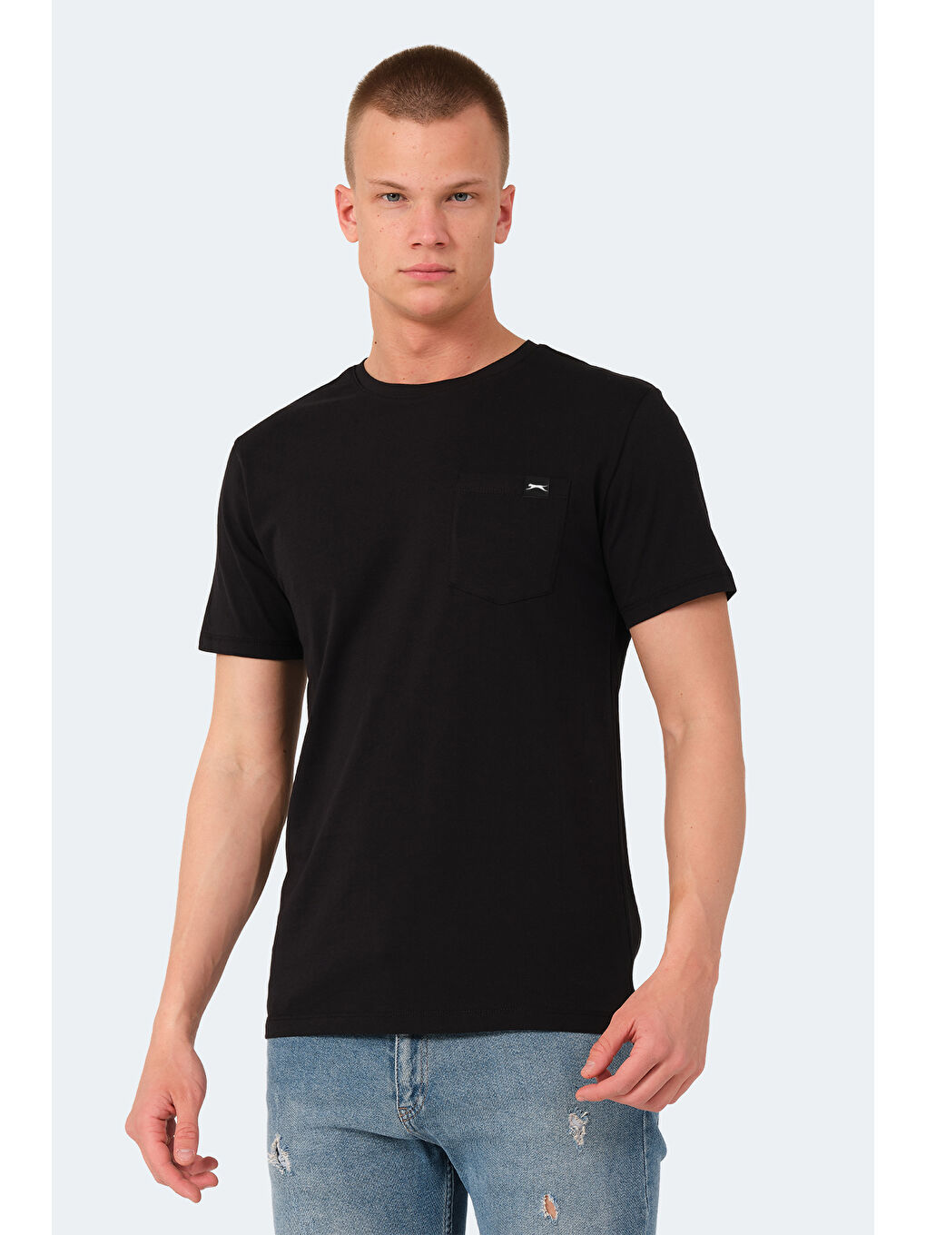 Siyah Bisiklet Yaka Kısa Kollu Cep Detaylı Erkek %100 Pamuk Tişört-2
