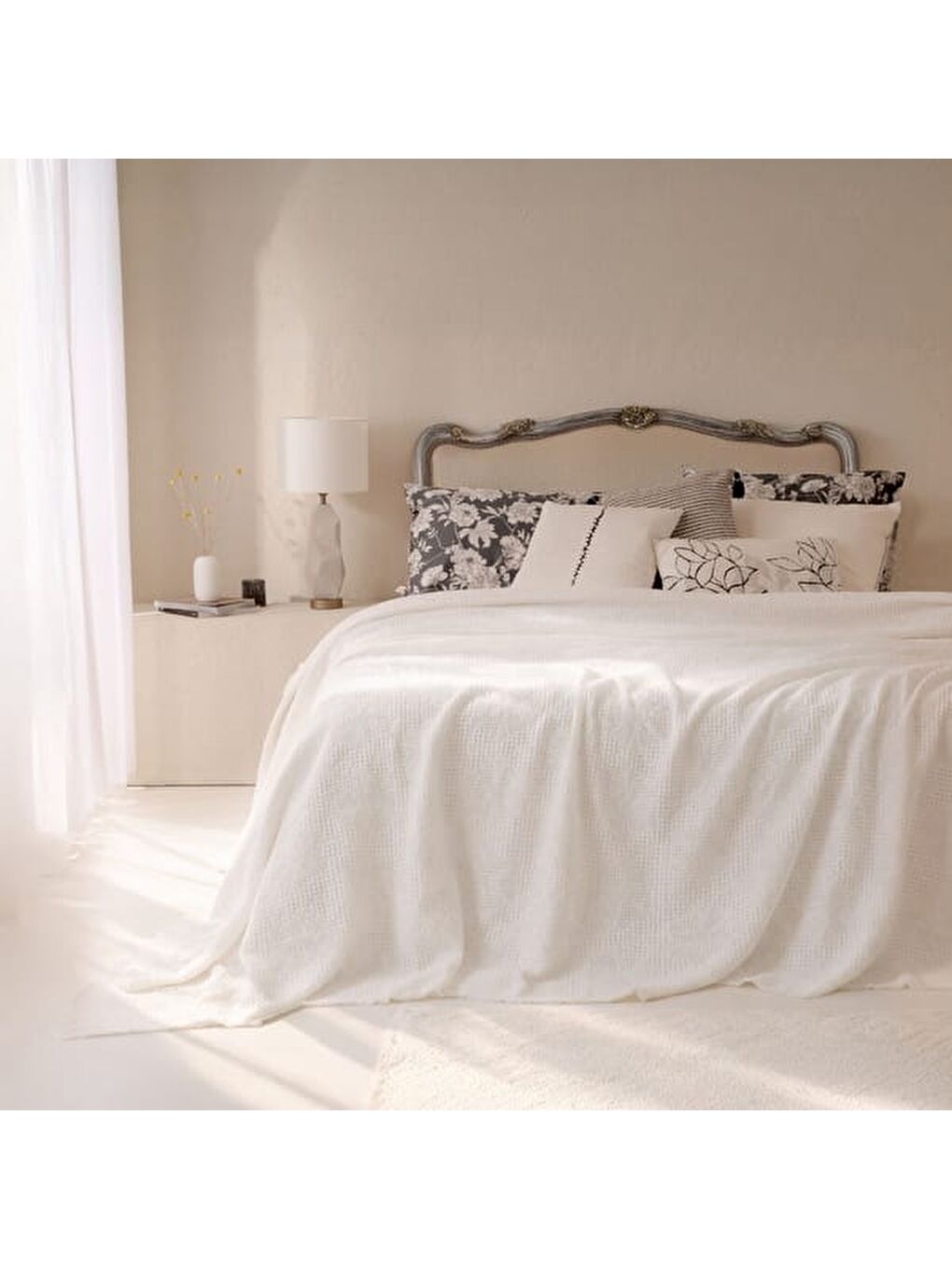 Soft Fleur Çift Kişilik Yatak Örtüsü - Beyaz - 210x240 cm