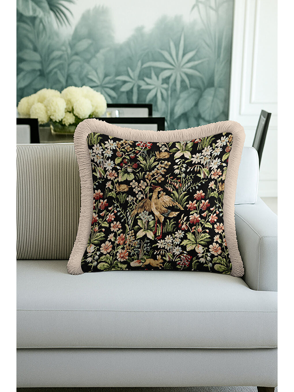 Karışık Vintage Çiçekli Kuşlu Saçaklı Yastık Kılıfı - Klasik Tema Siyah Altın Renkli Püsküllü Kırlent Kılıfı-3