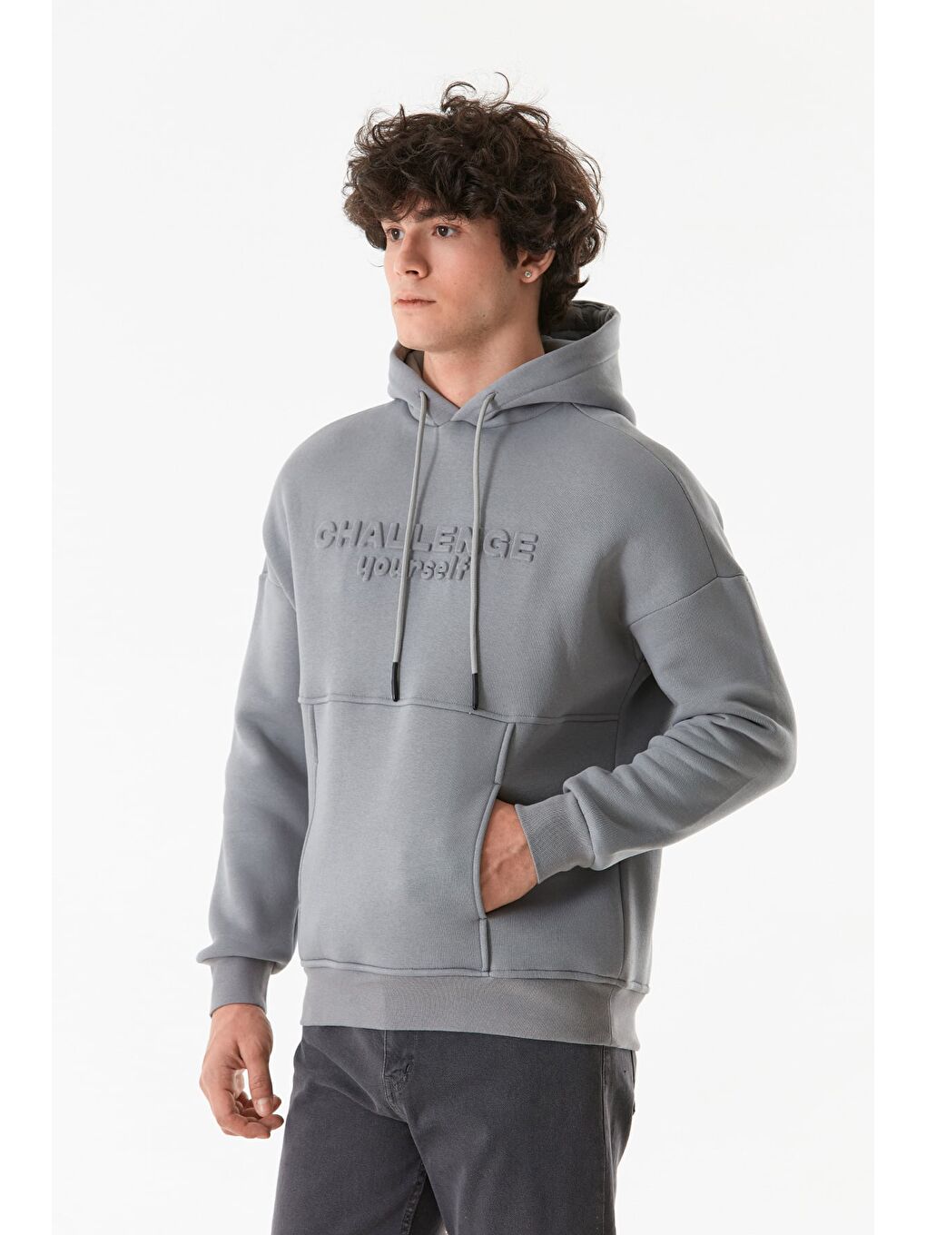 Gri Kabartma Baskılı Kapüşonlu  Kanguru Cepli Erkek Hoodie-1