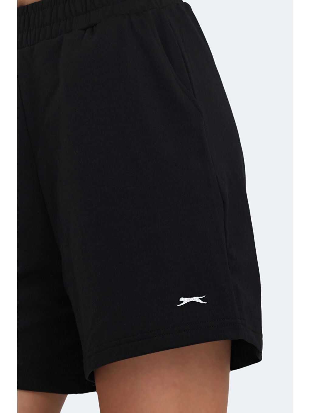 VIKENTI Kadın Cepli Siyah Şort-4