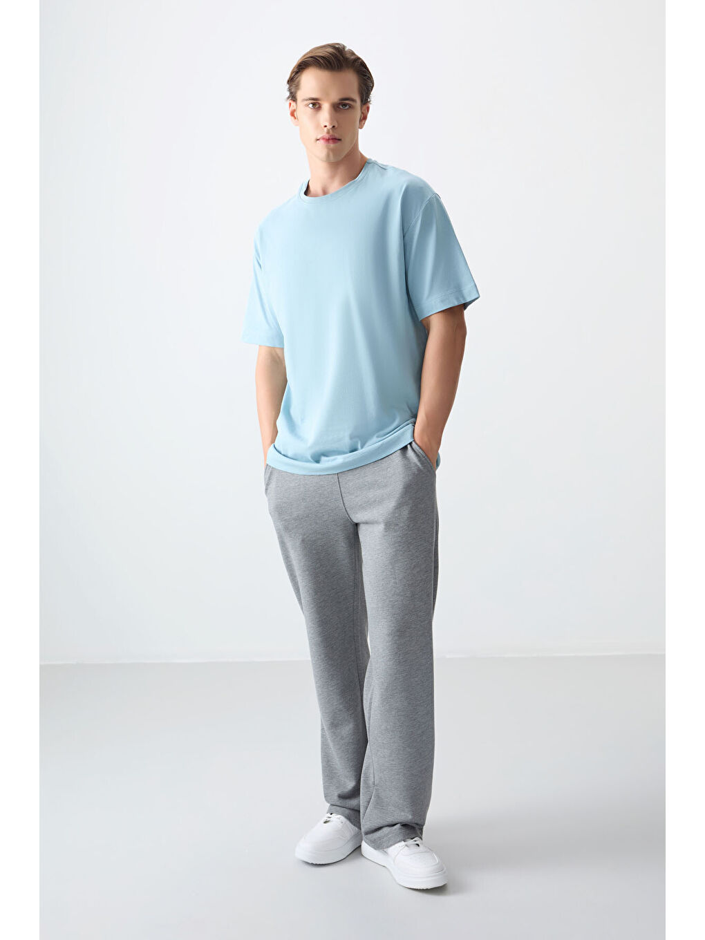 Açık Mavi %100 Pamuk Kalın Yumuşak Dokulu Oversize Fit Basic Erkek Tişört - 88353-3