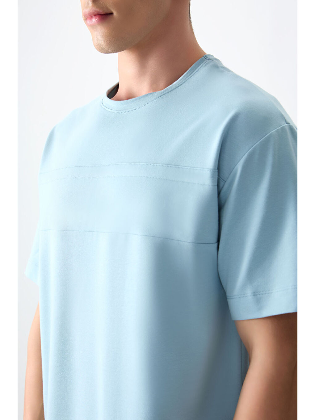 Açık Mavi Pamuklu Kalın Yumuşak Dokulu Oversize Fit Basic Erkek Tişört - 88378-3