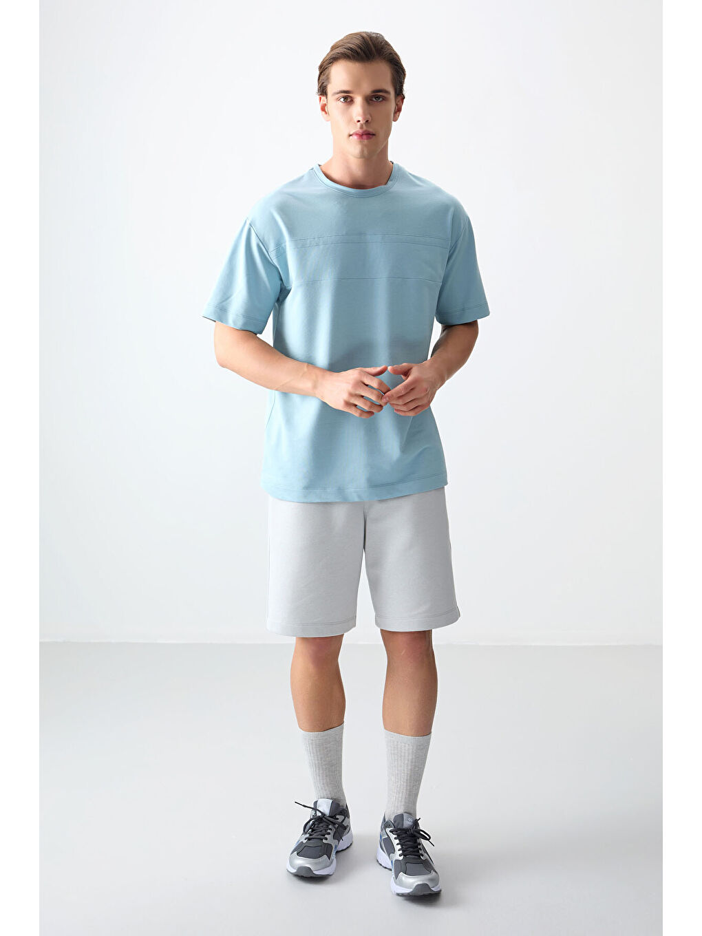 Açık Mavi Pamuklu Kalın Yumuşak Dokulu Oversize Fit Basic Erkek Tişört - 88378-4