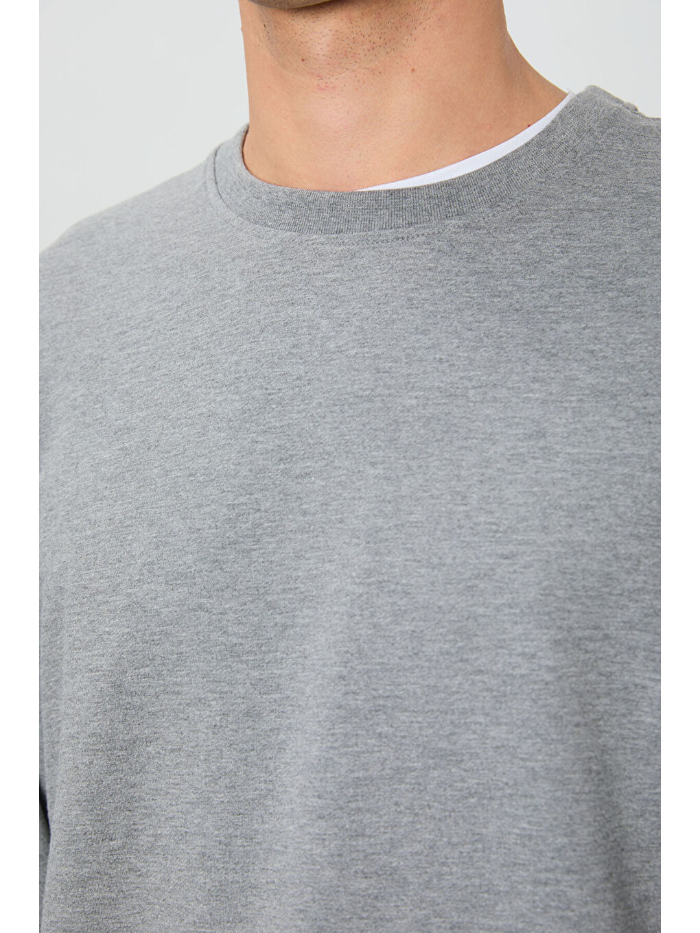 Gri Melanj Pamuk Dokulu Standart Fit Basic Erkek Sweatshirt - 88363-1