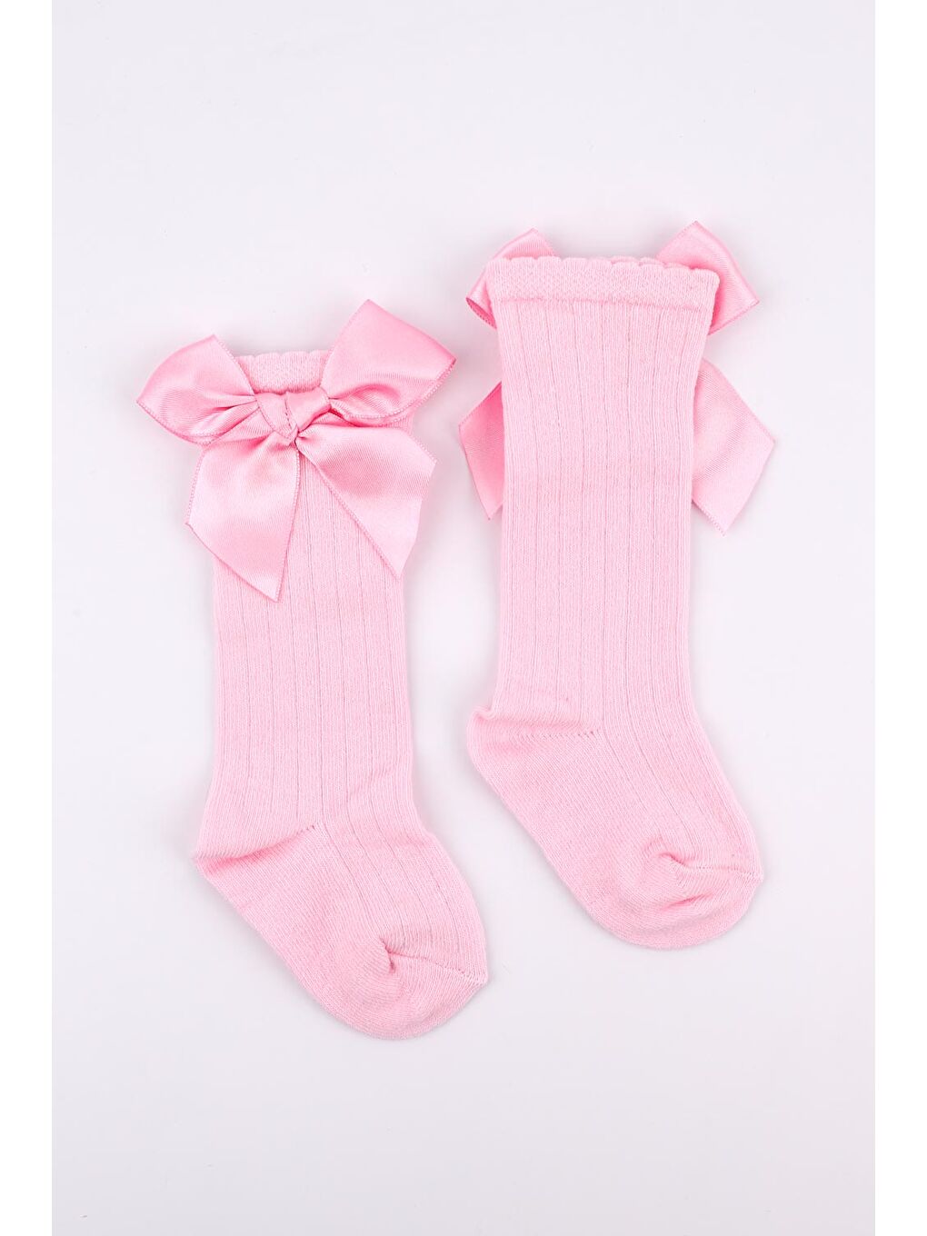 Pembe Kurdeleli Kız Çocuk Çorap-1
