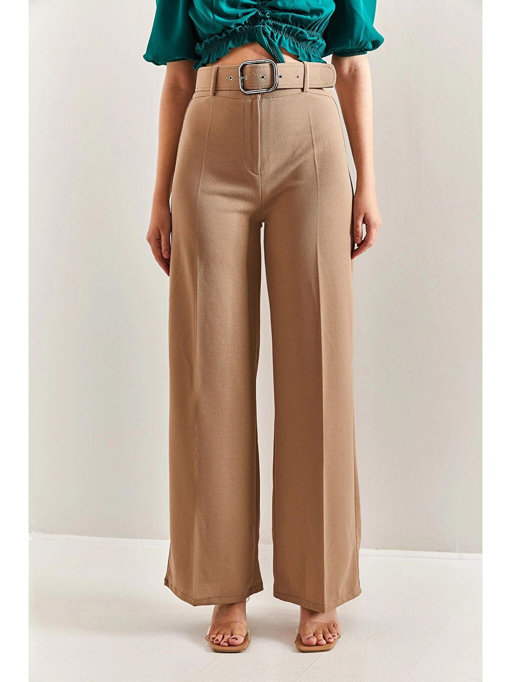 Kahverengi Kadın Kemerli Bol Paça Pantolon-4