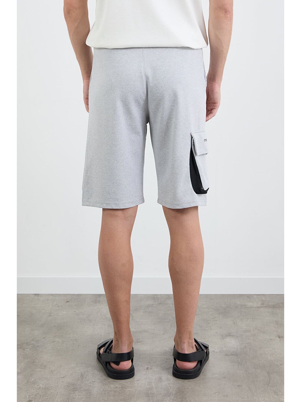 Gri Fitilli Beli Bağlamalı Kargo Cepli Şort-3