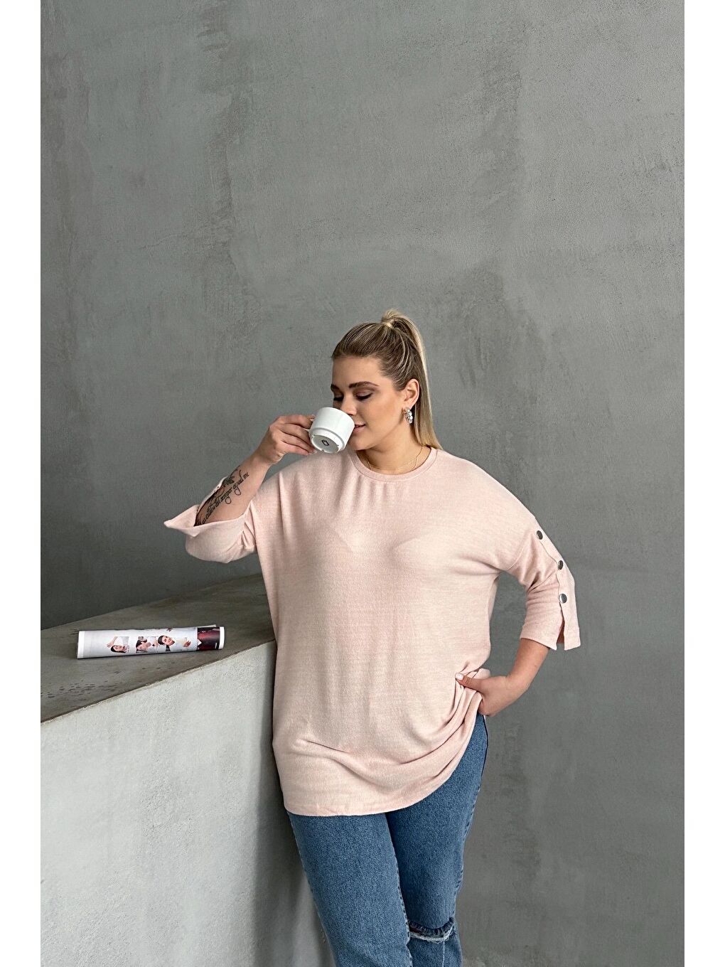 Bej Büyük Beden Yarım Kollu Bisiklet Yaka Düğme Detaylı Kazak 303072-4