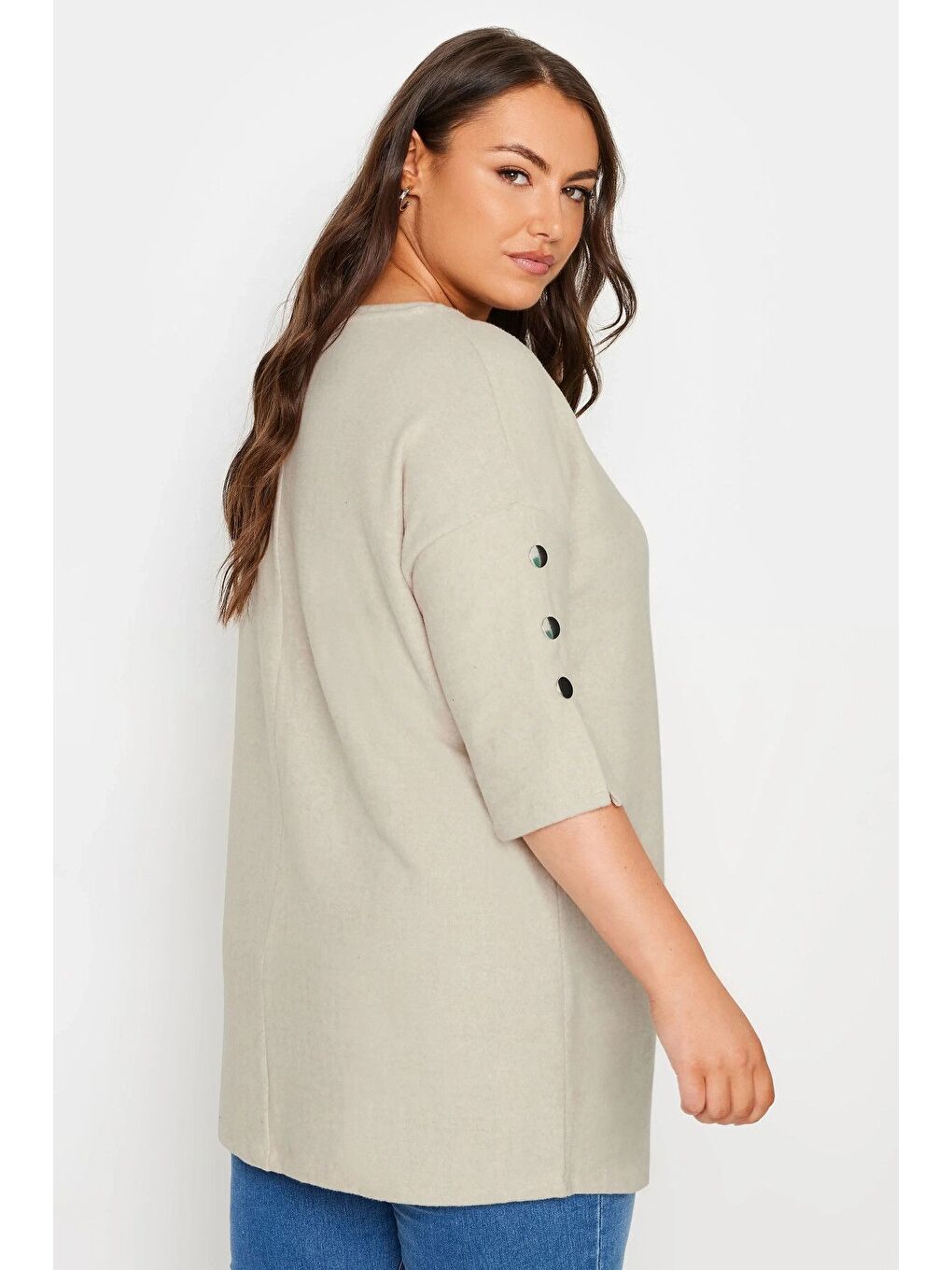 Bej Büyük Beden Yarım Kollu Düğme Detaylı Yumuşak Dokulu Kazak 303413-4