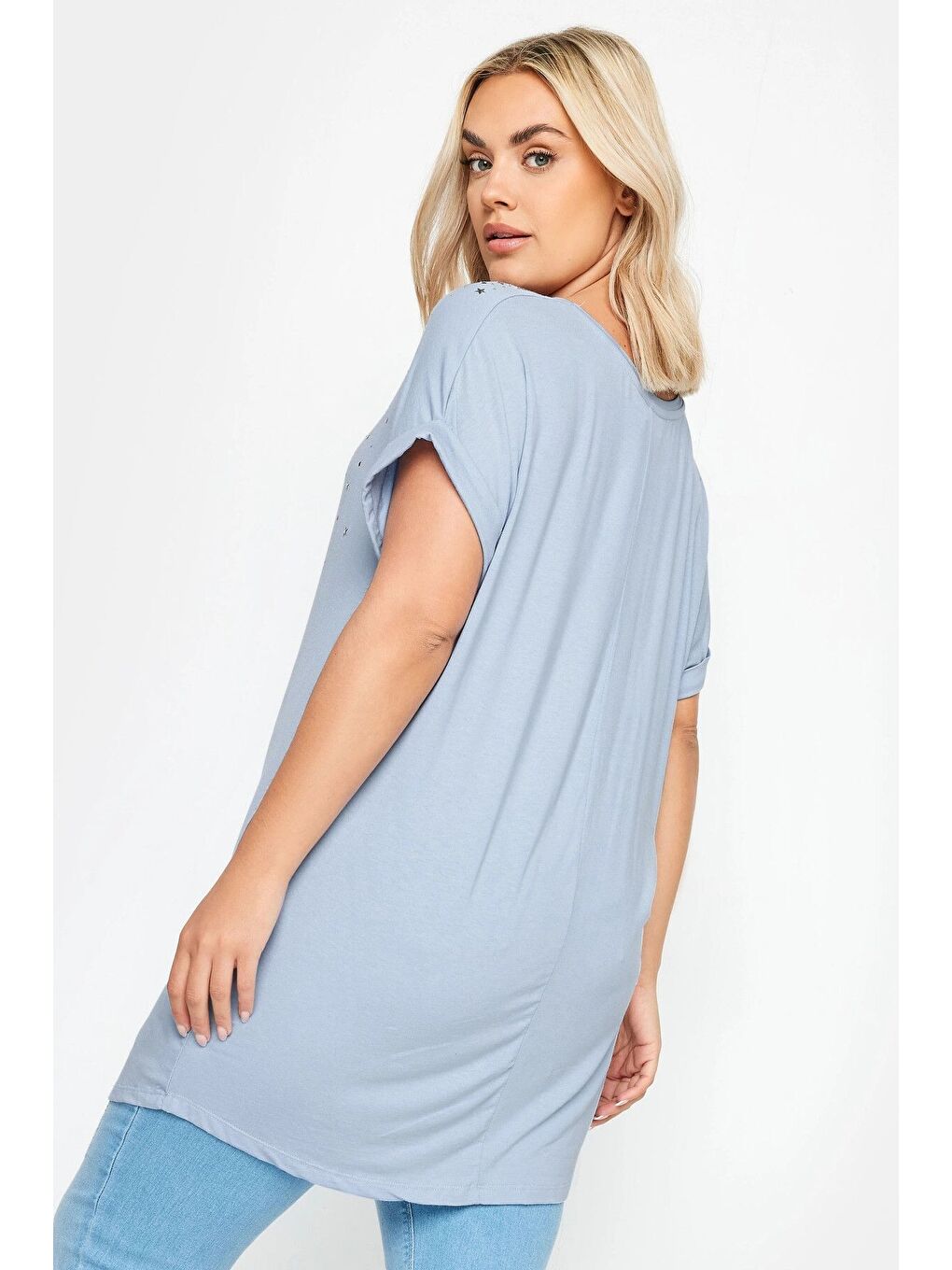 Mavi Büyük Beden Pul Detaylı V Yaka Kısa Kollu Bluz 302280-4