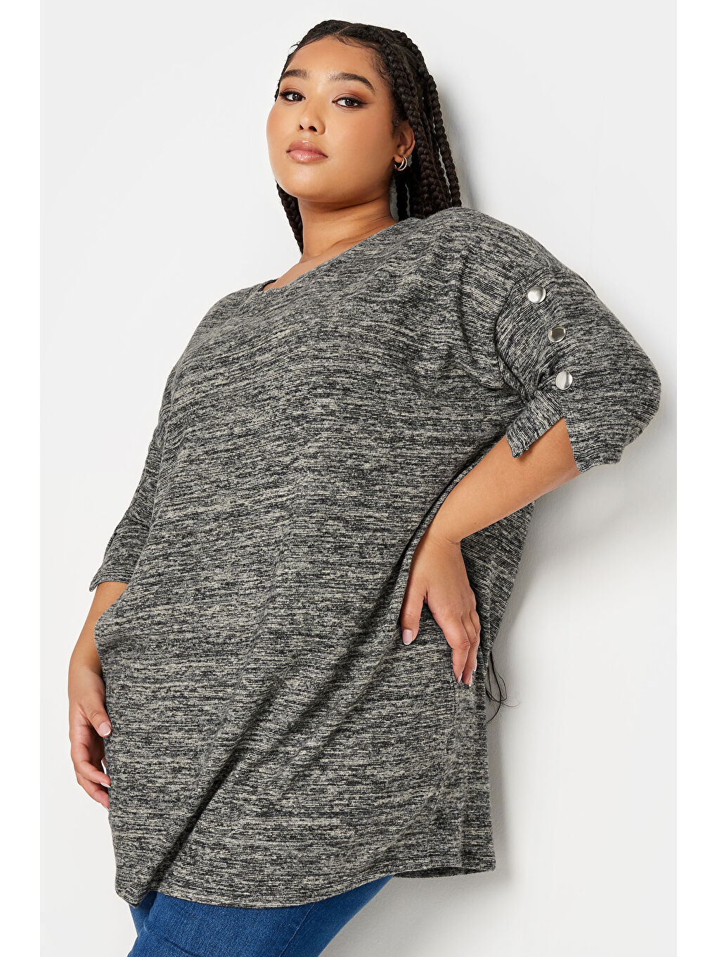 Gri Büyük Beden Yarım Kollu Düğme Detaylı Yumuşak Dokulu Kazak 302987