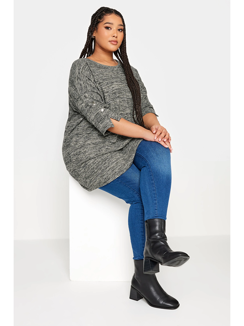 Gri Büyük Beden Yarım Kollu Düğme Detaylı Yumuşak Dokulu Kazak 302987-1