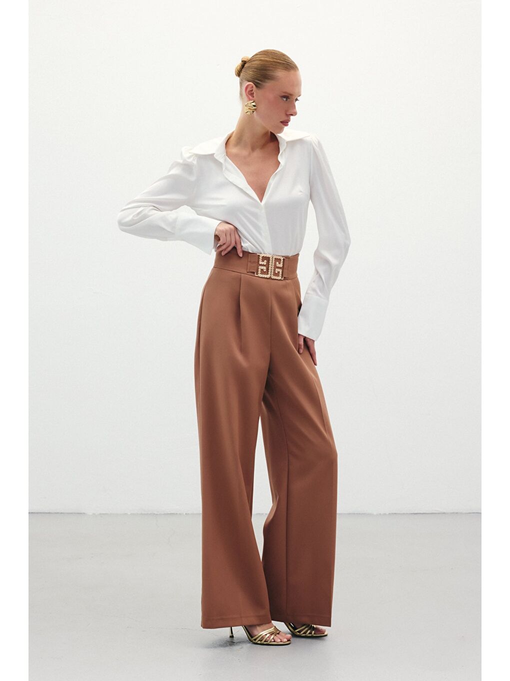 Kahverengi Bel Aksesuarlı Bol Paça Pantolon - Camel-2