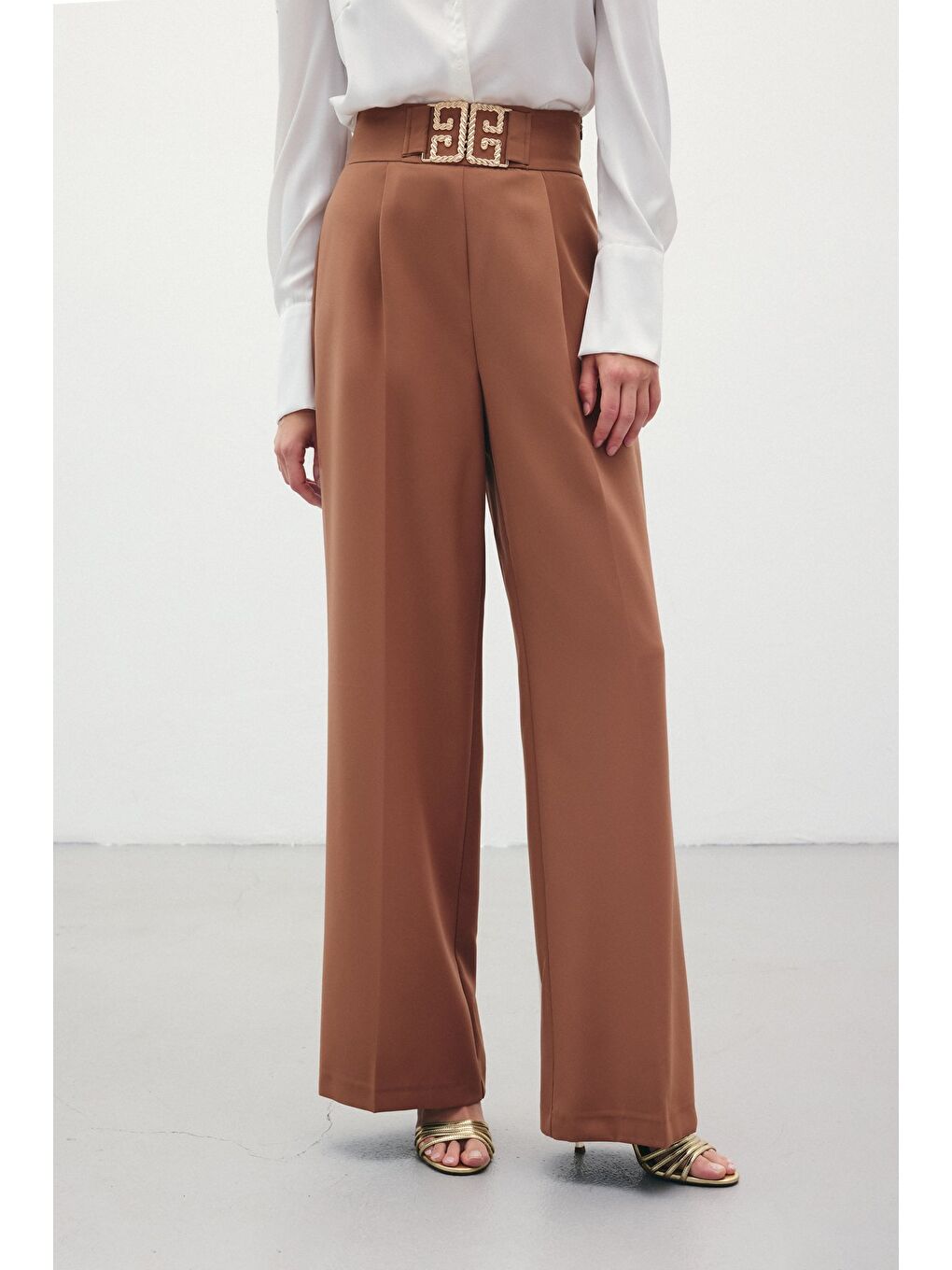 Kahverengi Bel Aksesuarlı Bol Paça Pantolon - Camel-6