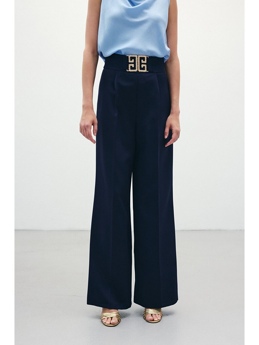 Bel Aksesuarlı Bol Paça Pantolon - Lacivert-3