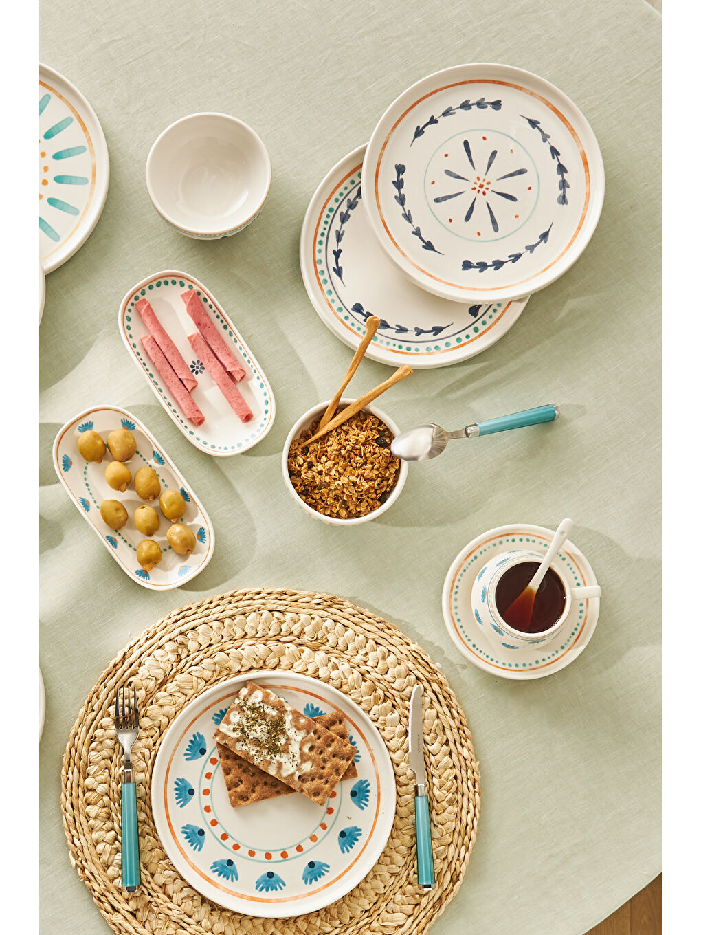 Beyaz Agatha Porselen 32 Parça 6 Kişilik Kahvaltı/Servis Takımı-4