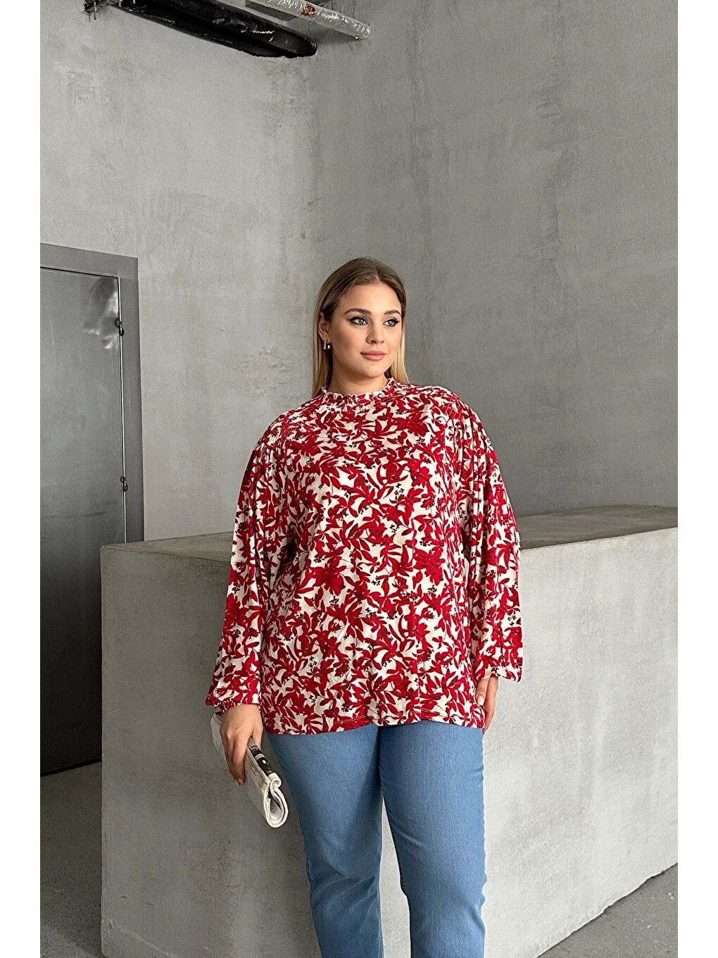 Bordo Büyük Beden Yakası Büzgülü Uzun Kollu Desenli Bluz E15233-3