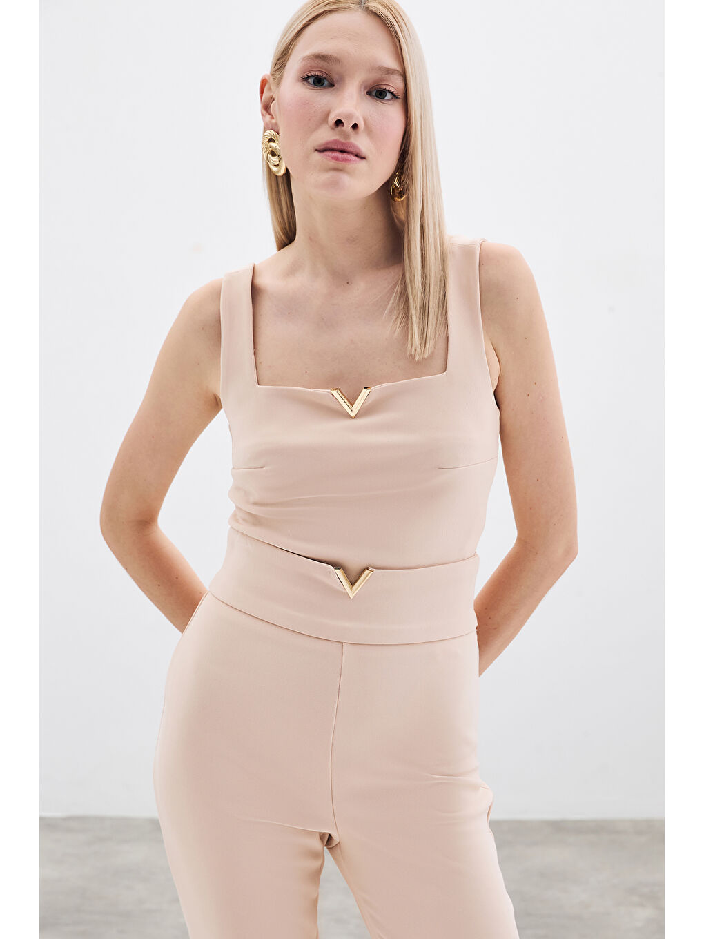 Bel Aksesuarlı Pantolon - Bej-1