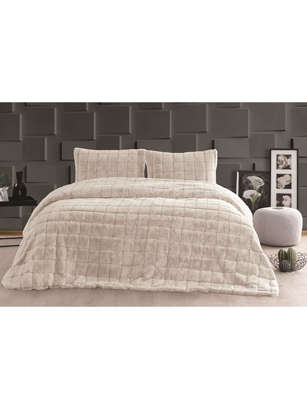 Luxe 3 Parça Çift Kişilik Yatak Örtüsü Seti Kutulu 230x250 Kareli Bej