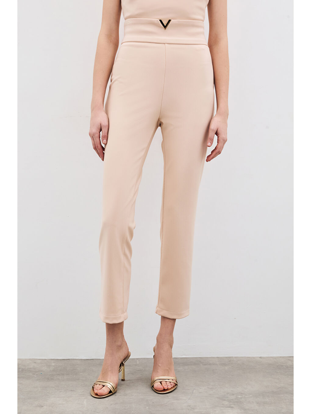 Bel Aksesuarlı Pantolon - Bej-3