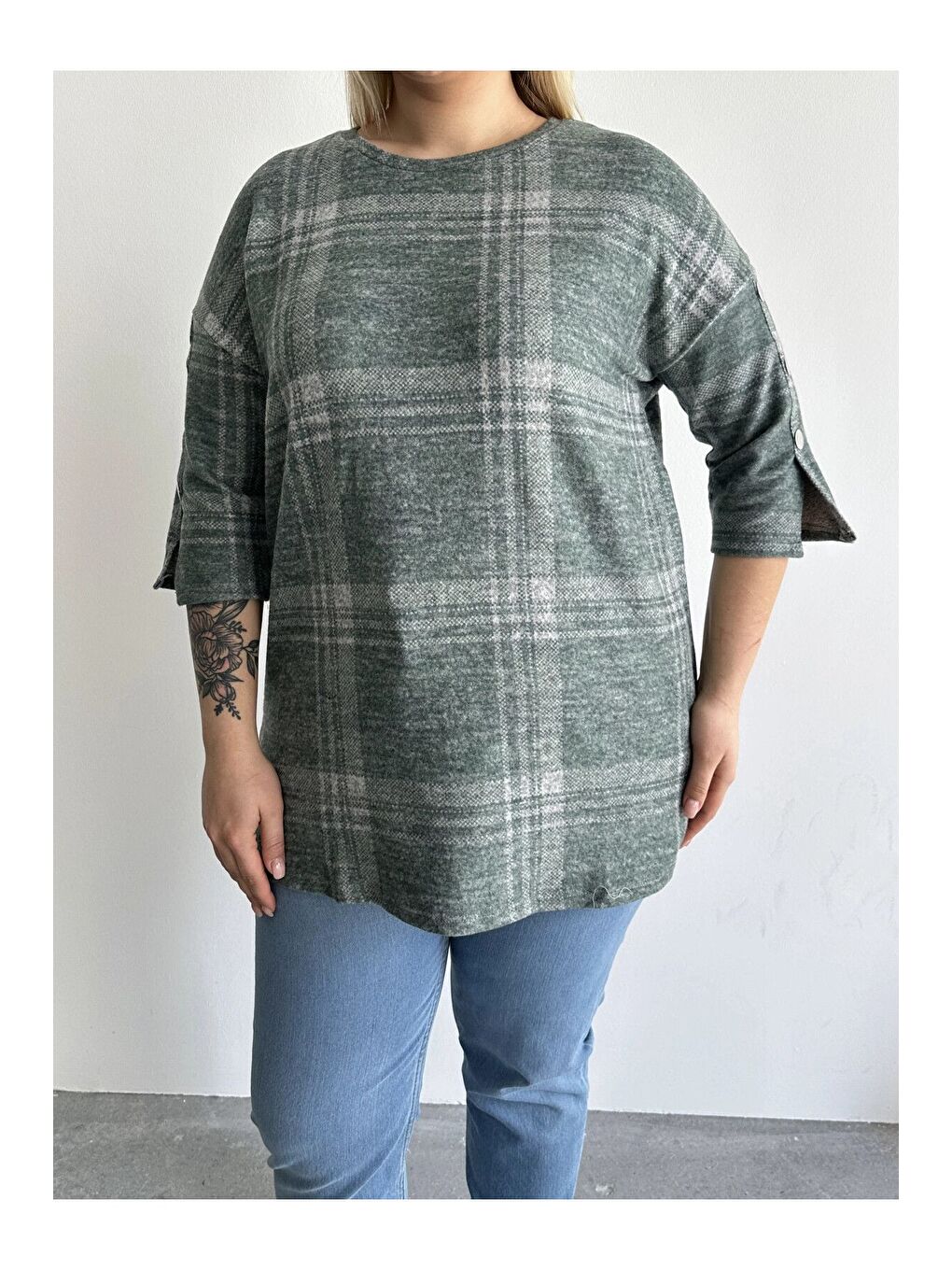 Yeşil Büyük Beden Yarım Kollu Düğme Detaylı Yumuşak Dokulu Kazak 302780-3