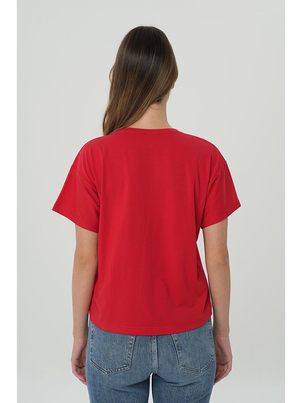 Kırmızı Nakışlı Bisiklet Yaka Kısa Kollu Tişört 56102-007-3