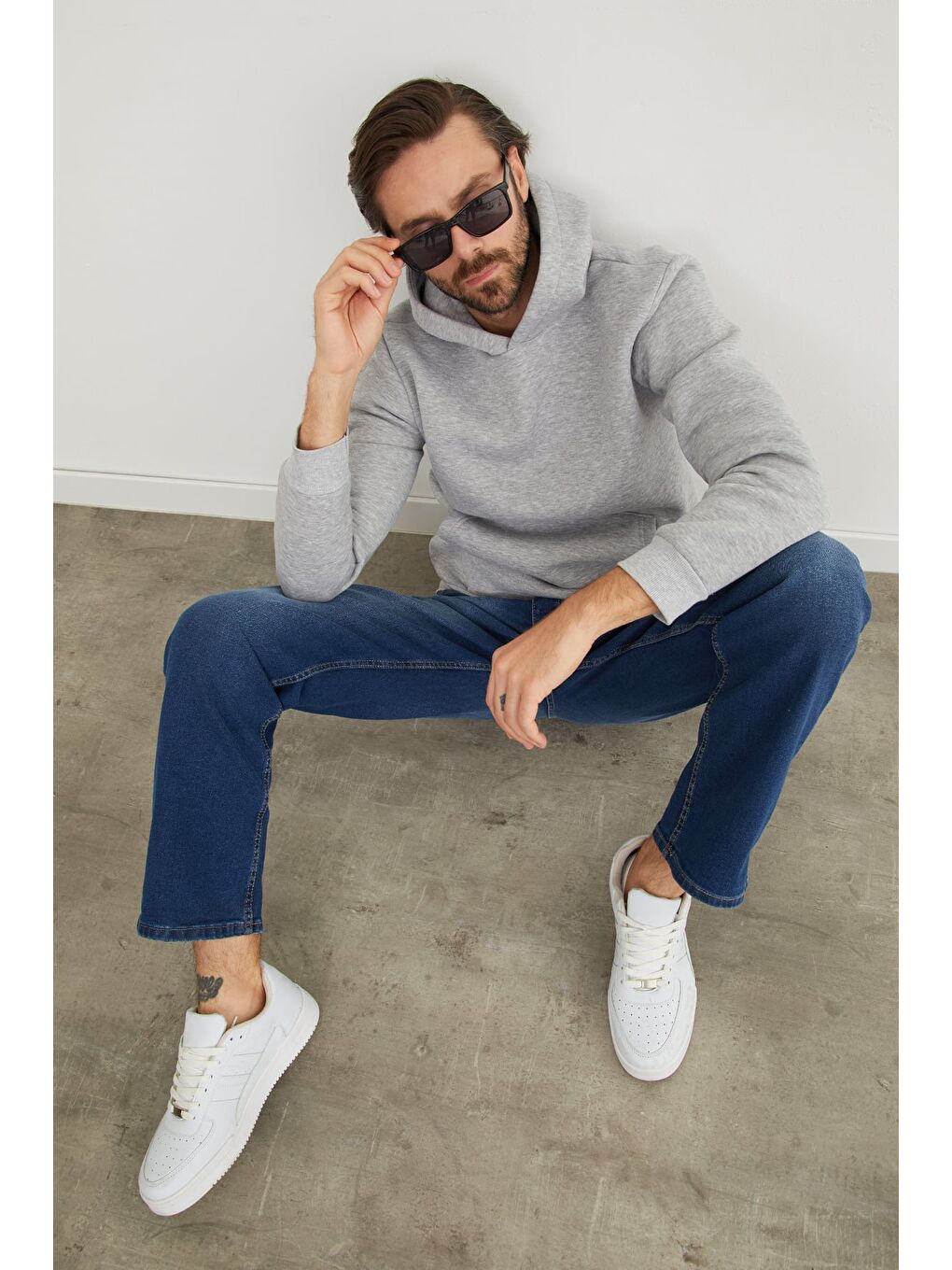 Gri 3 İplik Basic Kanguru Cepli Slim Fit Kapüşonlu Sweatshirt-2