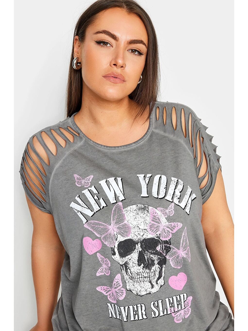 Gri Büyük Beden Bisiklet Yaka Kol ve Omuz Detaylı Baskılı Tişört 303138-3