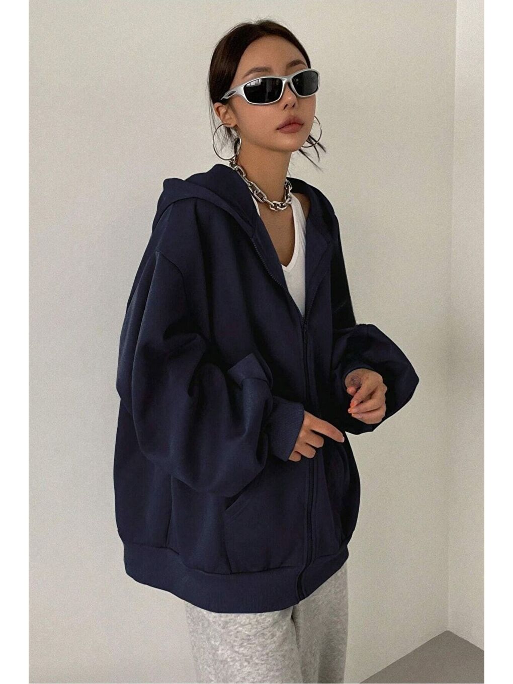 Kadın Lacivert Kapüşonlu Detaylı Fermuarlı Hırka-2