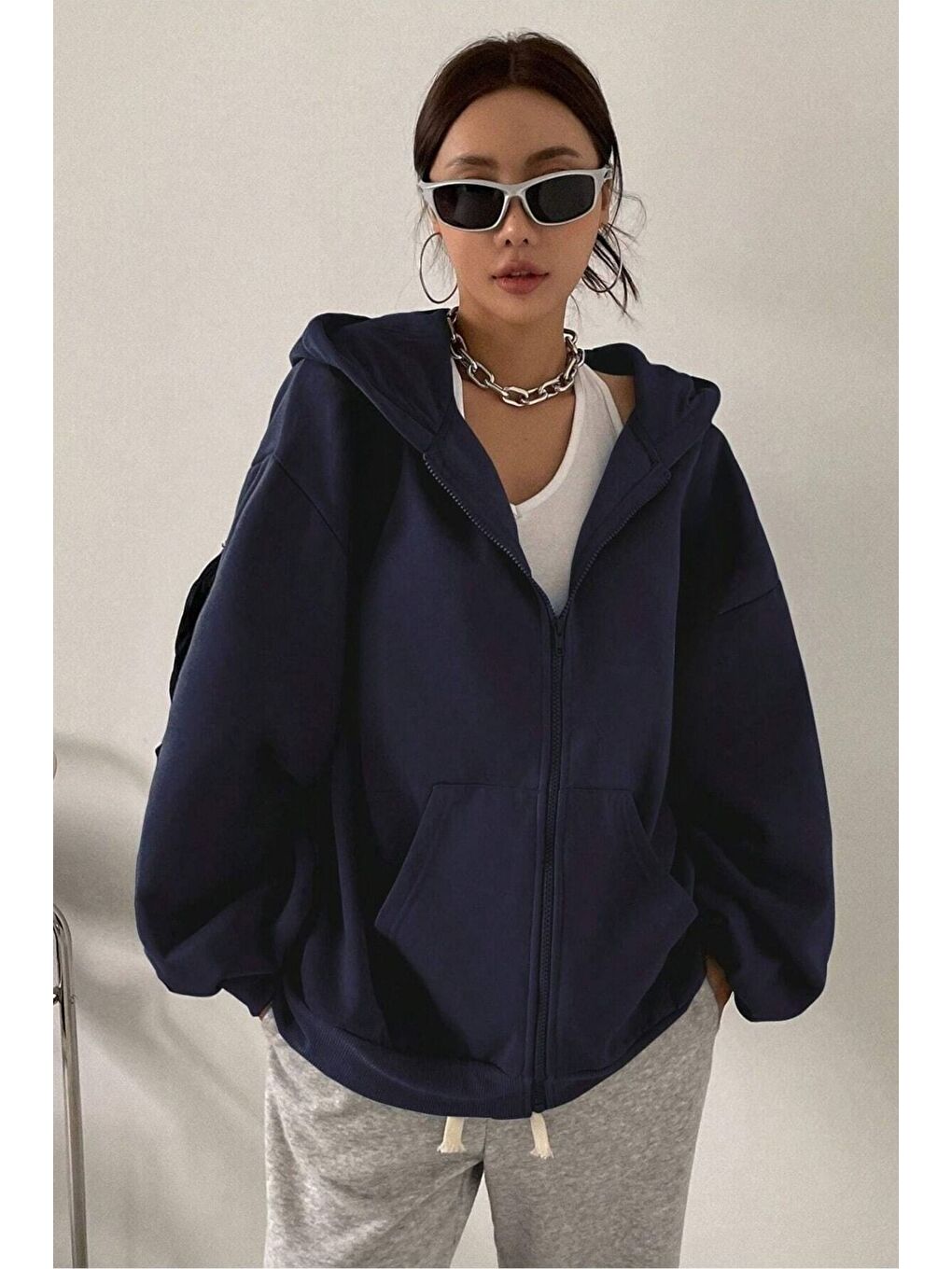 Kadın Lacivert Kapüşonlu Detaylı Fermuarlı Hırka-3