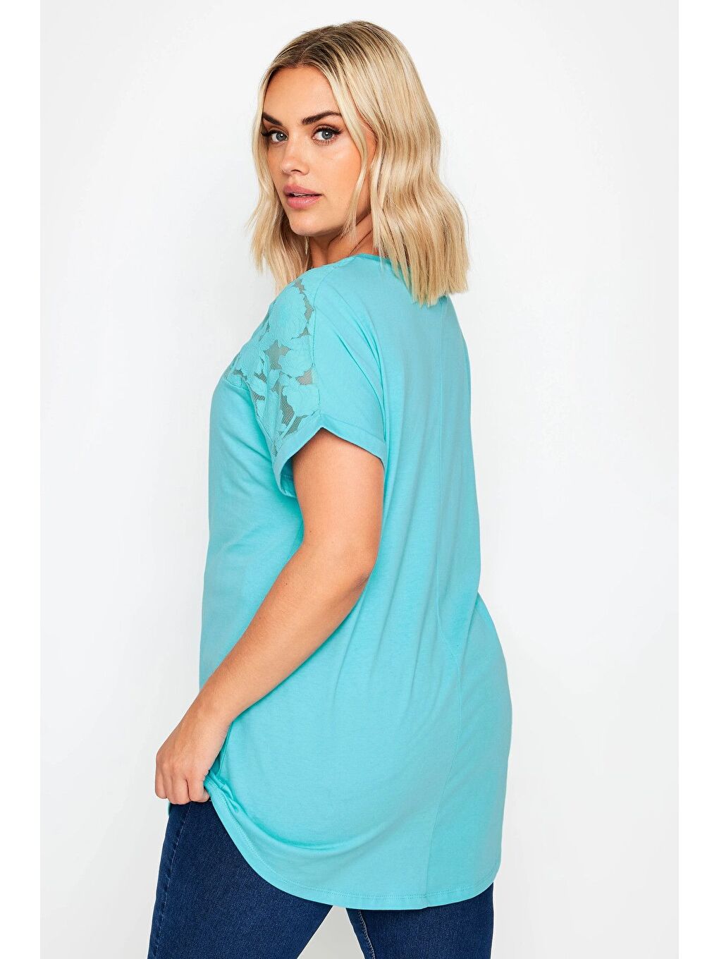 Mavi Büyük Beden Bisiklet Yaka Tül Detaylı Kısa Kollu Tişört 321836-4