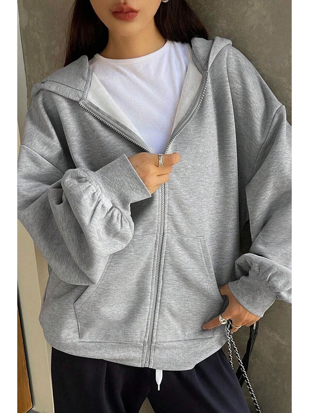 Kadın Gri Kapüşon Detay Fermuarlı Hırka-6