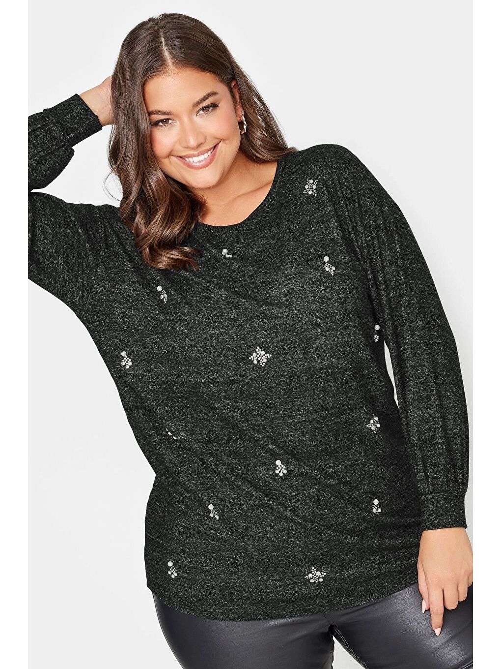 Siyah Büyük Beden Bisiklet Yaka Taş Detaylı Uzun Kollu Bluz 302622