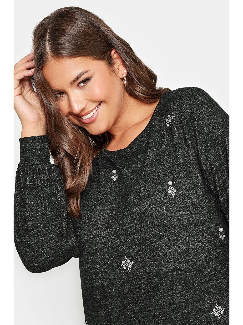 Siyah Büyük Beden Bisiklet Yaka Taş Detaylı Uzun Kollu Bluz 302622-3