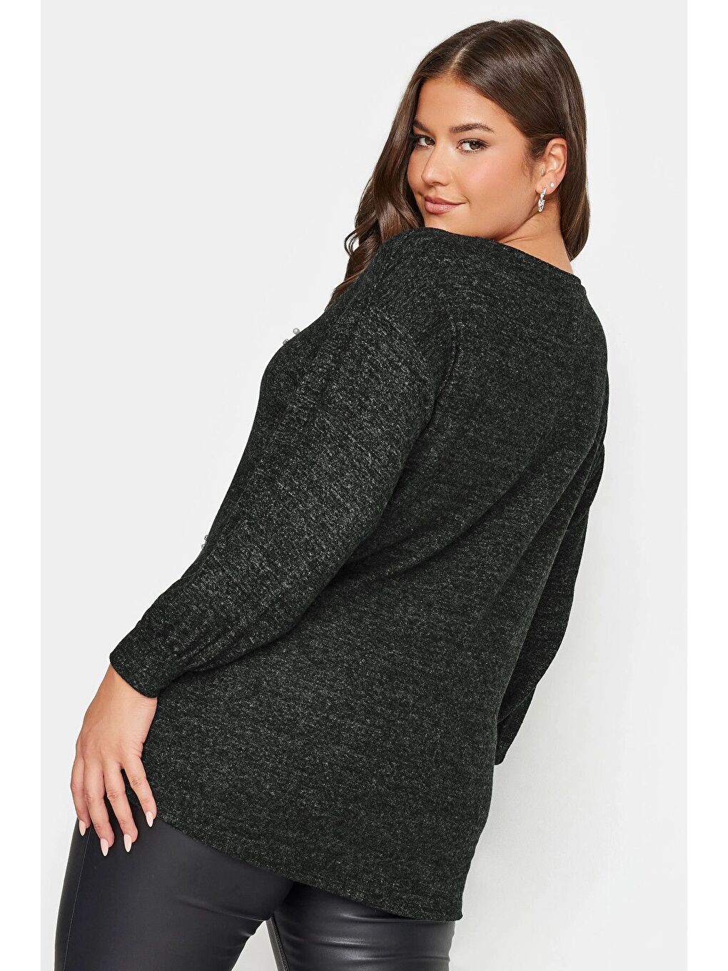 Siyah Büyük Beden Bisiklet Yaka Taş Detaylı Uzun Kollu Bluz 302622-4